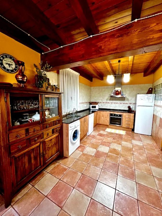 Spacious House In Ogassa With Terrace And Bbq Exterior foto